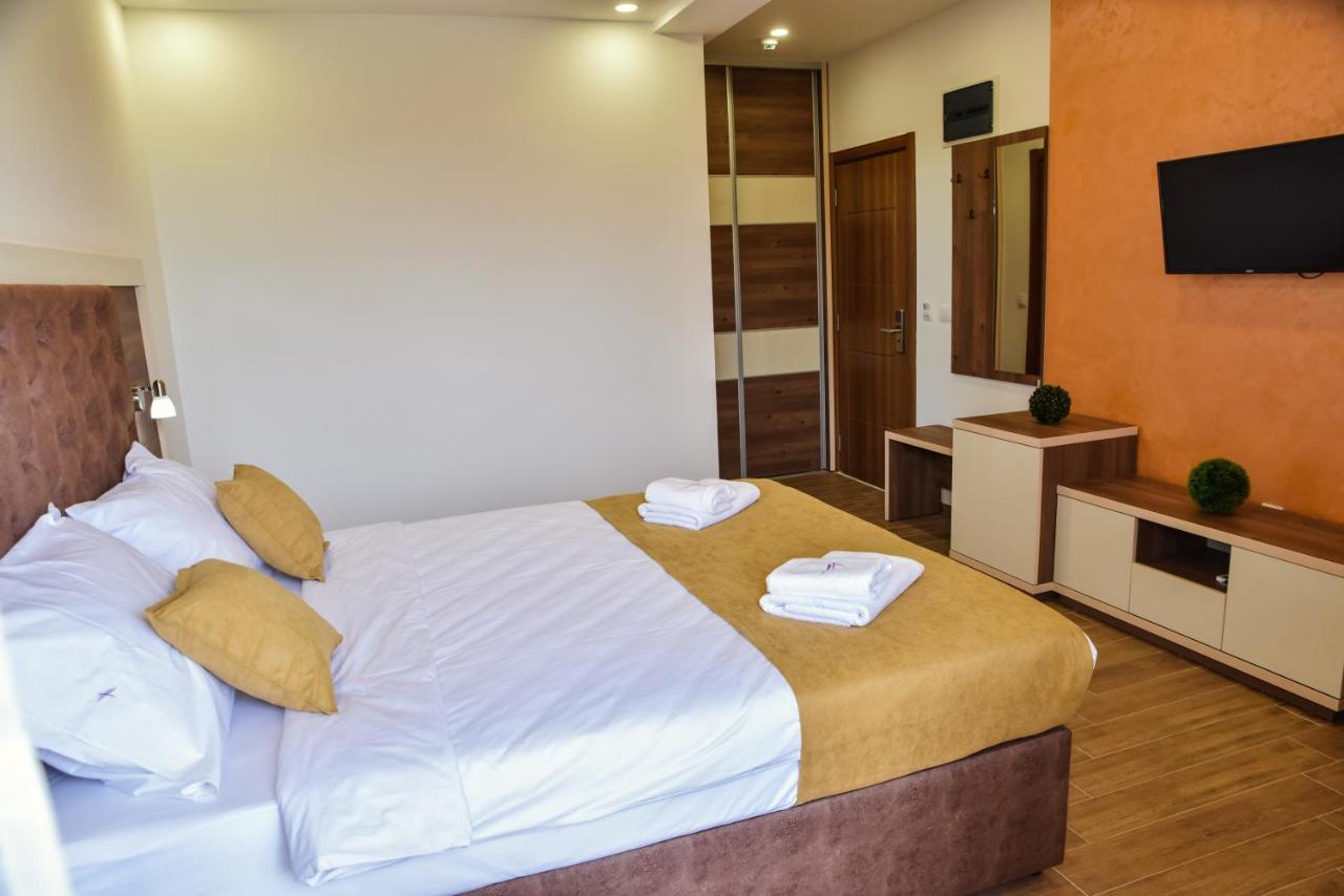 Heaven Lux Ulcinj Hotell Eksteriør bilde