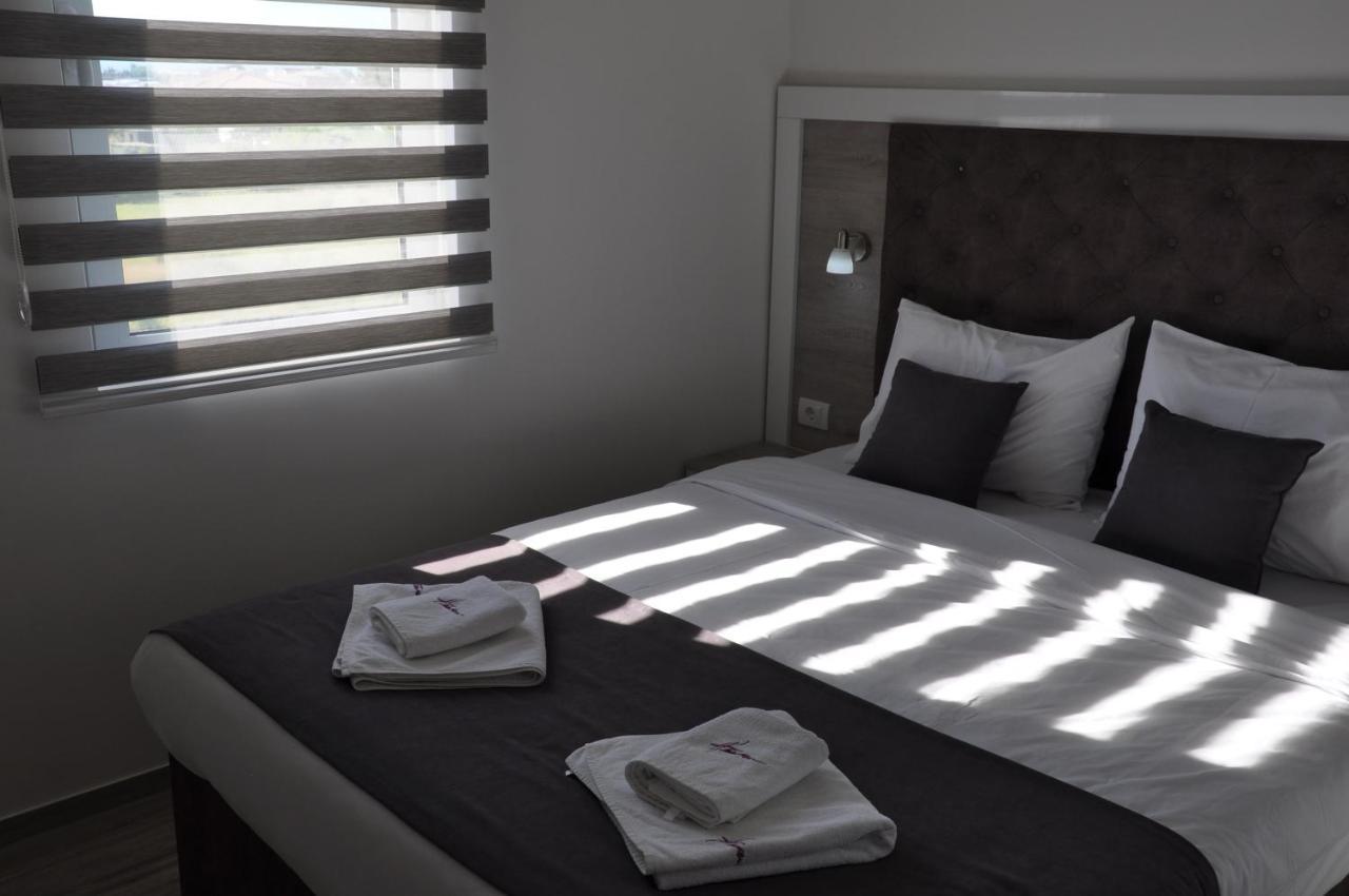 Heaven Lux Ulcinj Hotell Eksteriør bilde